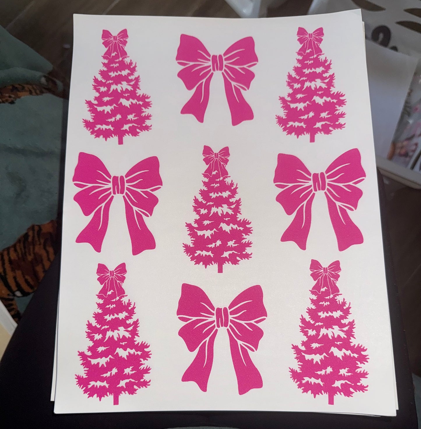 Pink tree & bows
